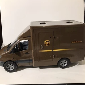 Camión Bruder Mercedes Benz Sprinter UPS hecho en Alemania 2006 grande 17 - Imagen 1 de 12