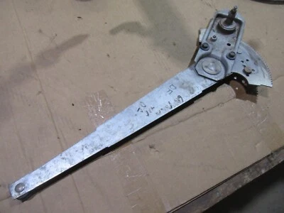 1968 Dodge Polara 4 door sedan DRIVER front door window regulator crank - Image 1 of 3