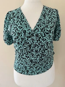 BNWT WHISTLES MIDNIGHT MEADOW PALE BLUE & BLACK COTTON FLORAL WRAP TOP - SIZE 18 - Picture 1 of 5