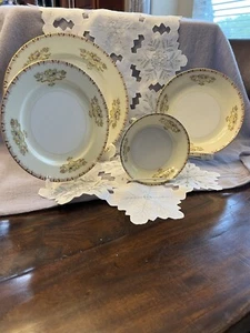 Meito NSP Nagoya Seito Porcelain China Four Piece Place Setting For 4 - Picture 1 of 8