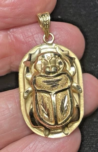 Beautiful Solid 18K Gold Hand Made Egyptian Scarab Charm - Picture 1 of 12