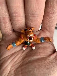 VINTAGE 1990s CRASH BANDICOOT TINY TIGER MINI 1.5" FIGURE - Picture 1 of 4