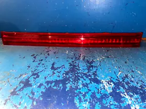 Genuine Lincoln OEM 15-19 MKC center taillight OEM LED New EJ7Z-13A565-A II770 - Picture 1 of 2