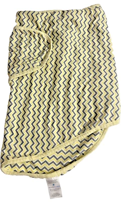 Gently Used Miracle Blanket Baby Swaddle Yellow White Gray Chevron - Изображение 1 из 3