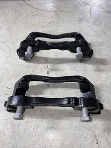 Juego de soportes de pinza delantera izquierda/derecha Buick, Cadillac y Oldsmobile 1986-1992 - Imagen 1 de 7