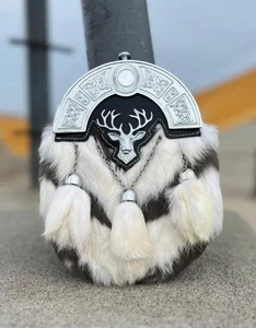 Schottische handgefertigte weiße Fell Hirschkopf Leder Kilt Sporran mit 3 Quasten - Bild 1 von 8