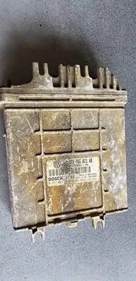 Volkswagen II LT Motorsteuergerat/-modul 074906021AQ - Image 1 of 3