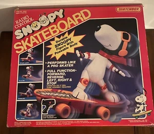 Matchbox Radio Control Snoopy Skateboard 27Mhz #6060 Wheelies Spins Jumps MIB - Picture 1 of 7