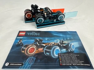 LEGO 21314 TRON LEGACY LIGHTCYCLE With Instructions - Picture 1 of 4