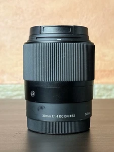 Obiettivo Sony Sigma 30mm 1:1.4 DC DN E-Mount 016 F1.4 - Imagen 1 de 13