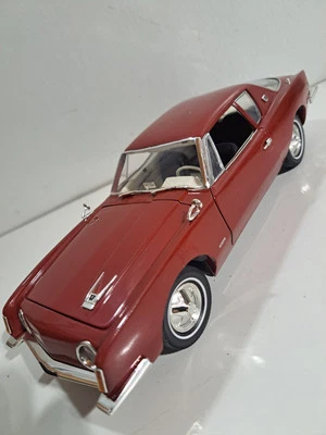 Signature Models 1:18 Die Cast 1963 Studebaker Advanti Classic Car - Image 1 of 4