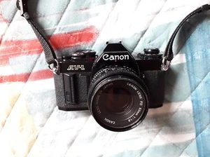 Reflex analogica Canon AV-1 a pellicola - Foto 1 di 15