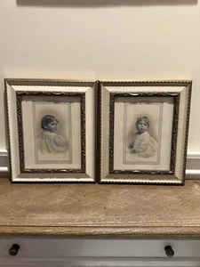 Antiguo conjunto de fotos infantiles enmarcado y firmado por el artista William Koehne - Imagen 1 de 11