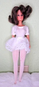 Bellissima bambola vintage Shillman Barbie clone 💕 capelli castani Hong Kong - Foto 1 di 5