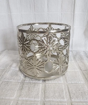 Bath Body Works Christmas Snowflakes 3-Wick Candle Holder Sleeve Stand (A33) - Image 1 of 4