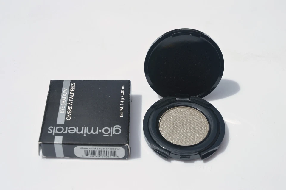 Sombra de ojos Glominerals / Ombre à paupières "silver mist" Foto 1 de 1