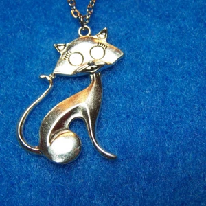 Big CAT SITTING ANIMAL pendant charm German Silver 18" Necklace Chain Women Men - Picture 1 of 5