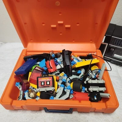 Fisher Price Construx Juego de Construcción Estuche Extraterrestres, Estuche Naranja Coches. Sujetador Foto 1 de 4