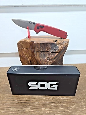 Складной нож SOG Terminus XR 2,95 дюйма D2 лезвие инструментальная сталь красная текстурированная ручка G-10 - Изображение 1 из 4