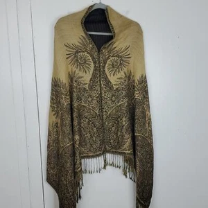 Poncho Womens Small Unbranded Soft Fringe Trim Paisley Artsy Art To Wear Mature - Picture 1 of 7
