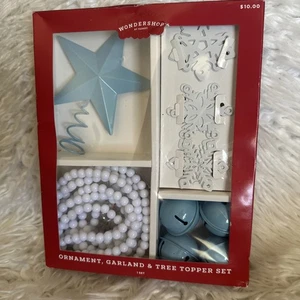 Wondershop Weihnachtsschmuck, Girlande & Mini Baumspitze Set hellblau & weiß - Bild 1 von 7