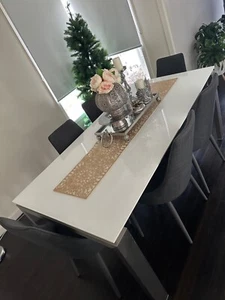 Dining set table and chairs with a white glass top - Picture 1 of 2