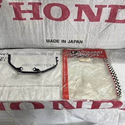 Nuevo soporte de retención de espejo Kawasaki Ninja ZX7 ZX7R ZX750 1993-1995 11047-1861 Foto 1 de 4