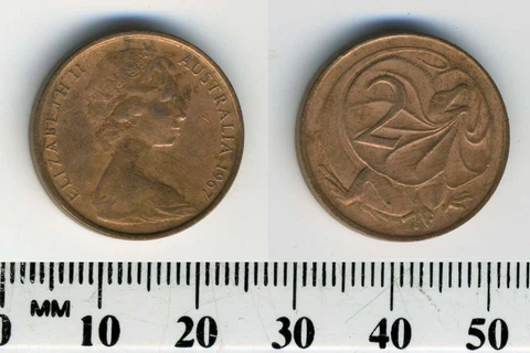 Australia 1967 - 2 Cents Bronze Coin - Q. Elizabeth II - Frill-necked lizard Cover