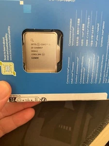 Processeur Intel Core i5-14600KF (5,3 GHz, 14 cœurs, LGA 1700) en boîte - Photo 1/3