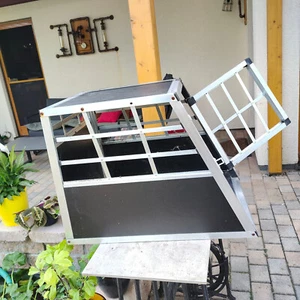 Hundebox Autotransportbox mit Schloss Hundetransportbox Gitterbox Alu Reisebox - Bild 1 von 4