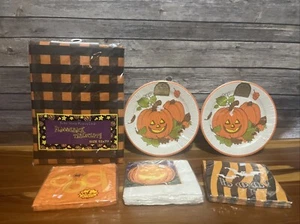 Vintage Halloween Paper Party Plates,napkins,cupsGhosts Bats Pumpkins Sealed - Picture 1 of 9