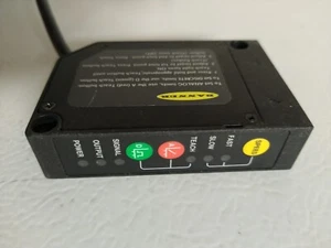 Banner Engineering LG5B65PIQ Laser Displacement Sensor with Banner MQDC-83 - Picture 1 of 7