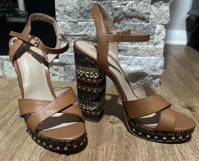 ALDO Tacones Altos Plataforma Talla 8.5 Tacón Grueso Tachuelas Tiras Sandalia Cuero Foto 1 de 4