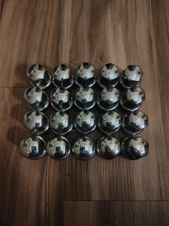 RAM 1500 DT 2019-2023 nuevo estilo de carrocería Mopar OEM acero inoxidable 14X1,5 tuercas 20 un. Foto 1 de 4