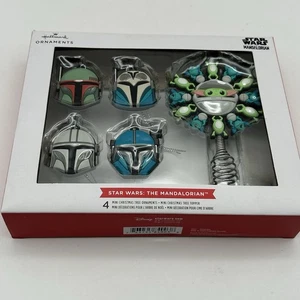 Neu Hallmark Ornamente The Mandalorian Mini 4 Helm Set + Mini Grogu Baumspitze - Bild 1 von 4