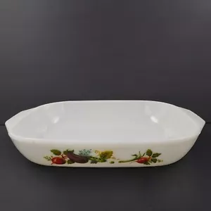 Pyrex Casserole JAJ Tuscany Pattern Number 535 Made in England 12 x 9 x 2 inches - Picture 1 of 11