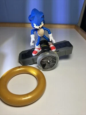 Sonic The Hedgehog Speed RC Skateboard Vehicle with Gold Ring Controller - Image 1 of 4