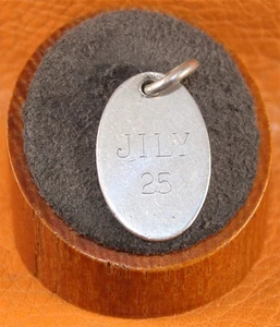 Colgante retirado James Avery etiqueta ovalada grabado JILY 25 plata de ley 1 3/8" - Imagen 1 de 5