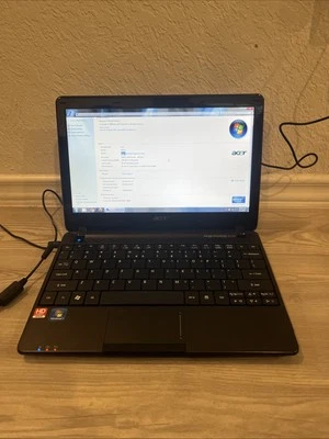 Acer Aspire One 722 11.6" Laptop AMD C-Series C-50 2GB RAM 284 GB HD READ DESC - Image 1 of 4