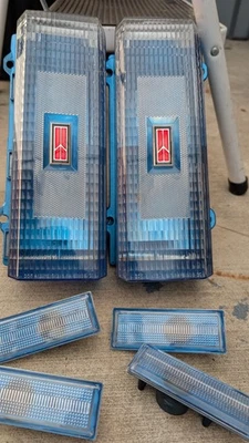 Oldsmobile Cutlass Supreme 1981-1988 Euro Juego de luces de guardabarros azules 4 piezas  Foto 1 de 4