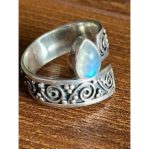 Beautiful sterling silver womens ring. tear drop stone. blueish white. marked - Picture 1 of 7