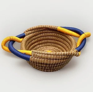 New Central American (Honduras, Guatemala, Mexico?) Handmade Pine Needle Basket - Picture 1 of 10