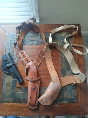 3 fundas de cuero vintage. Bianchi X15 hombro mediano, hombro Brauer K32, et Foto 1 de 4