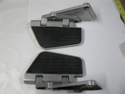 HONDA GL1200 GOLDWING 1984-1986 ESTRIBA Y MONTAJE Foto 1 de 3