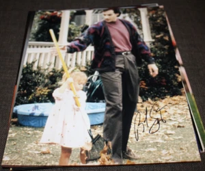 BOB SAGET SIGNIERT FULL HOUSE 8X10 - Bild 1 von 1