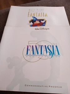 2 libros conmemorativos de fantasía de obra maestra de Walt Disney - Imagen 1 de 3