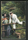 Bückeburger Volkstrachten, älterer Herr klettert über Zaun, Ansichtskarte 1908 