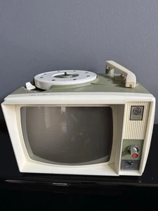 VTG General Electric Show N Tell Phono Viewer 1960s GE Rare Green - Works - READ - Picture 1 of 11