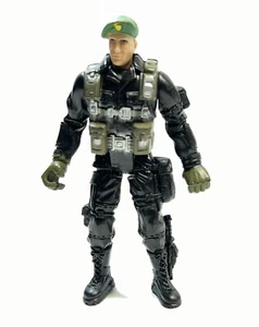 Chap Mei - Green Beret - Action Figure - 3 3/4” Tall - Picture 1 of 4