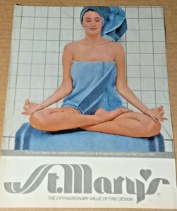 1982 Druckanzeige - St. Mary's Leinen sexy Mädchen im Handtuch Yoga Pose Werbeseite - Bild 1 von 2
